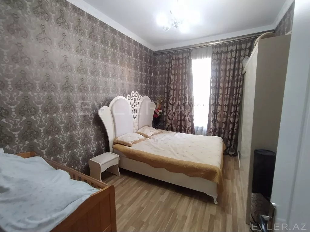 Satılır, köhnə tikili