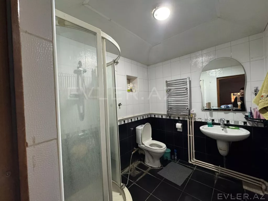 Satılır, həyət evi/villa