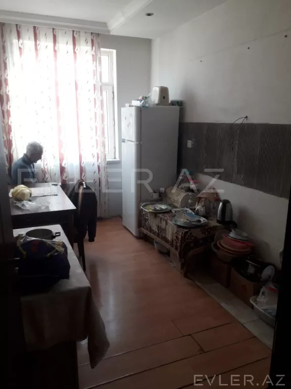 Satılır, yeni tikili