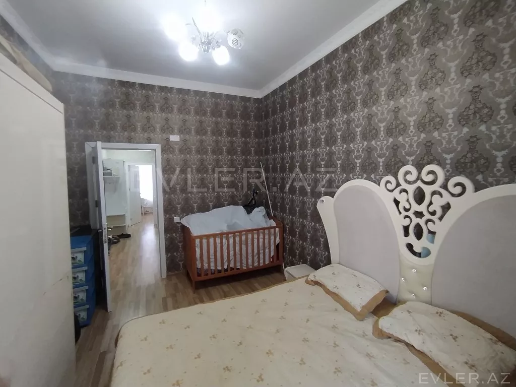Satılır, köhnə tikili