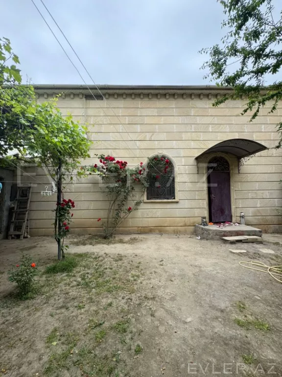 Satılır, həyət evi/villa