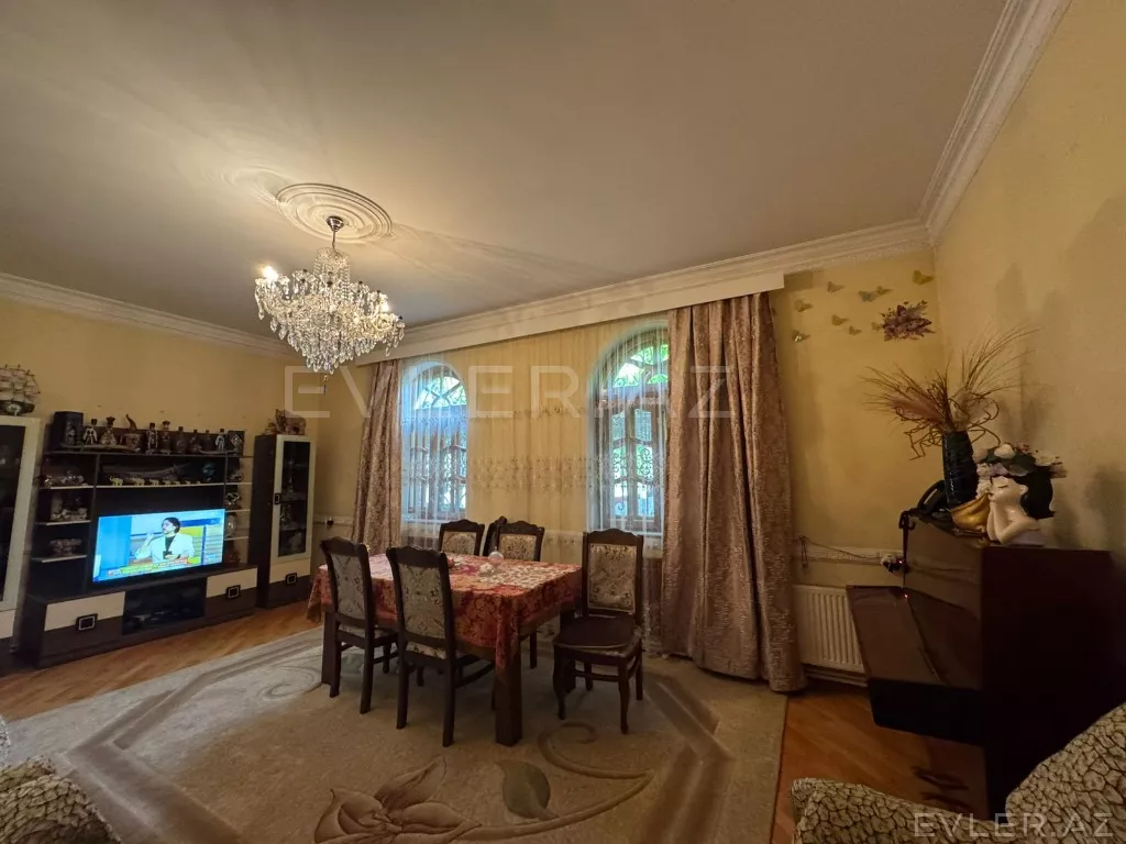 Satılır, həyət evi/villa
