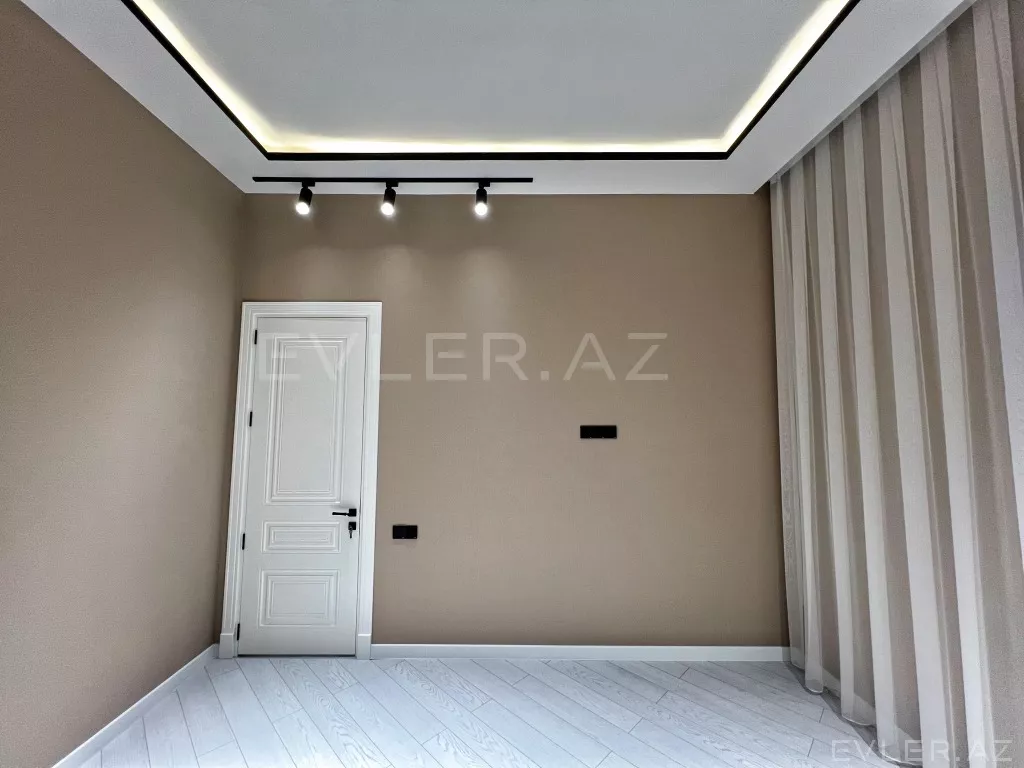 Satılır, həyət evi/villa