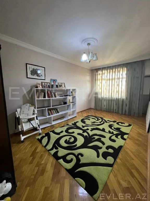 Satılır, həyət evi/villa