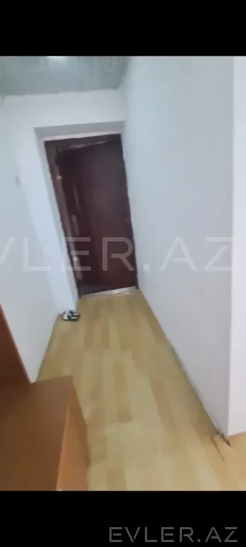 Satılır, köhnə tikili