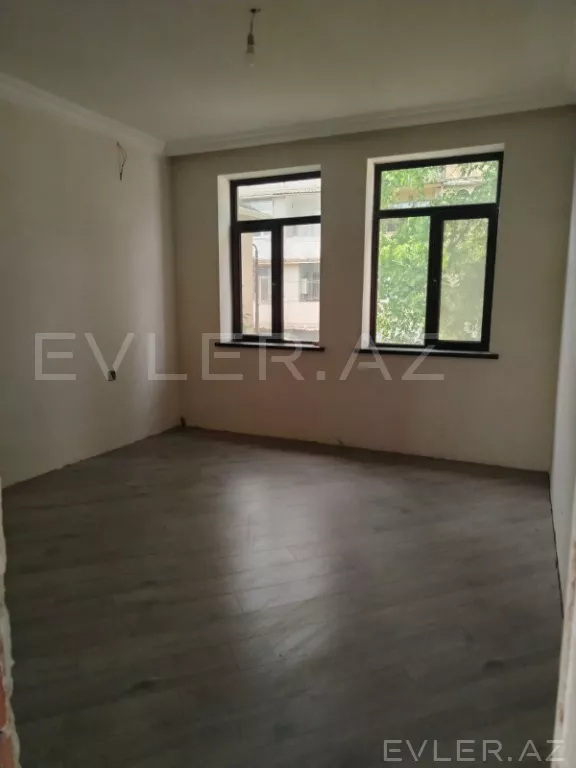 Satılır, həyət evi/villa