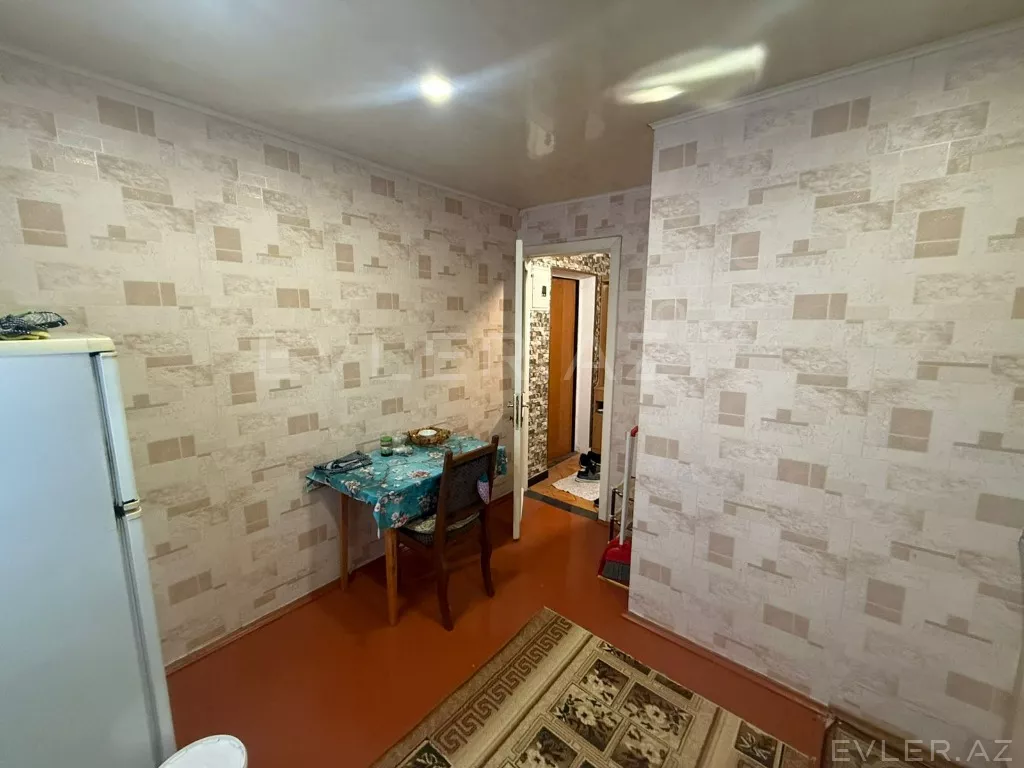 Satılır, köhnə tikili
