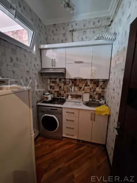 Satılır, yeni tikili