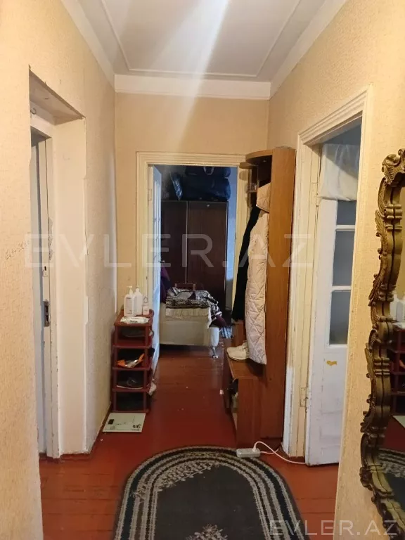 Satılır, köhnə tikili