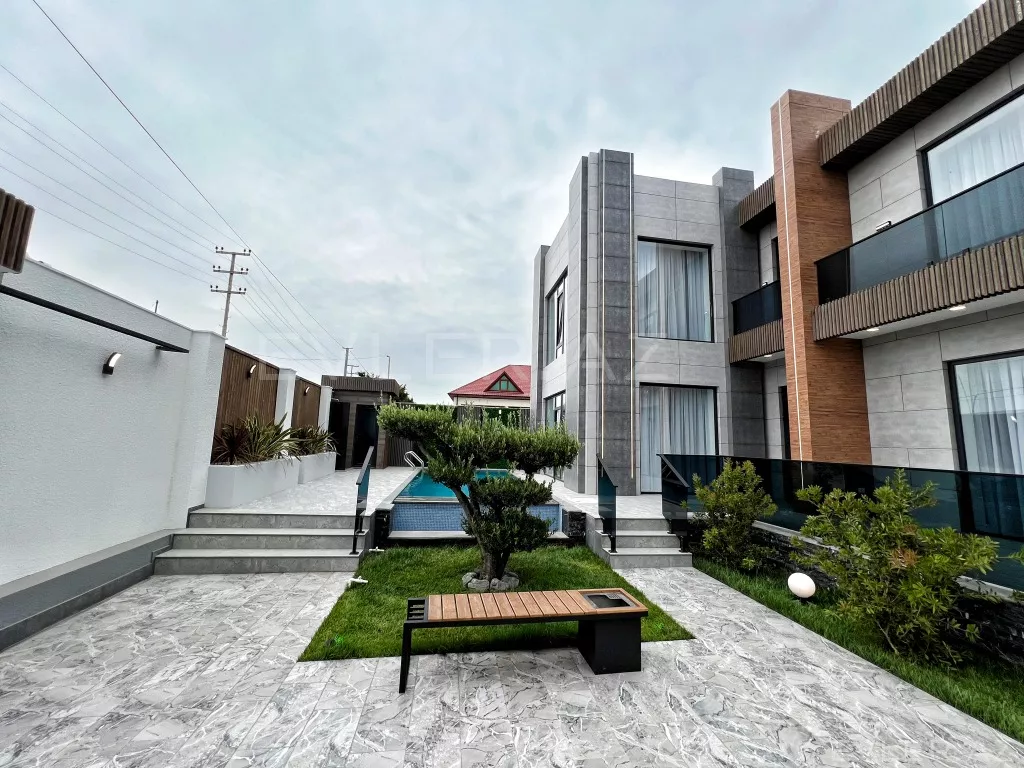 Satılır, həyət evi/villa