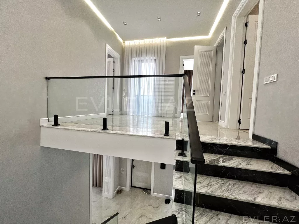 Satılır, həyət evi/villa
