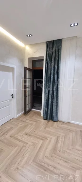 Satılır, yeni tikili