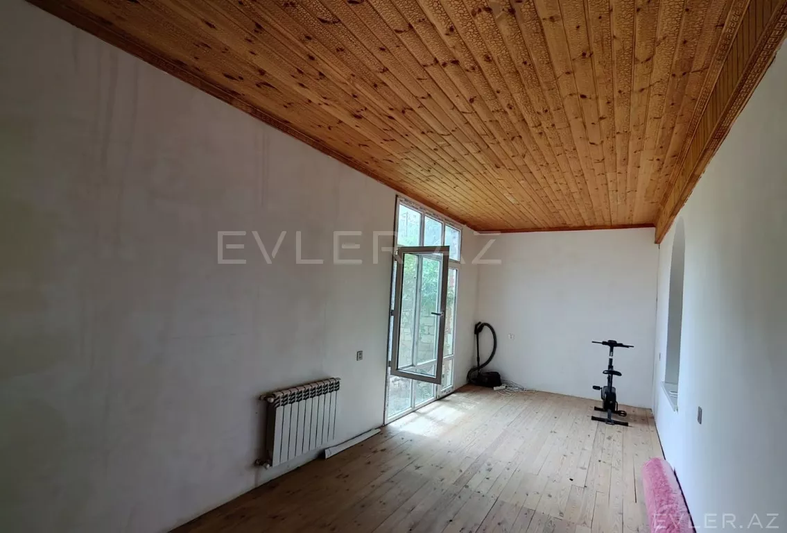 Satılır, həyət evi/villa