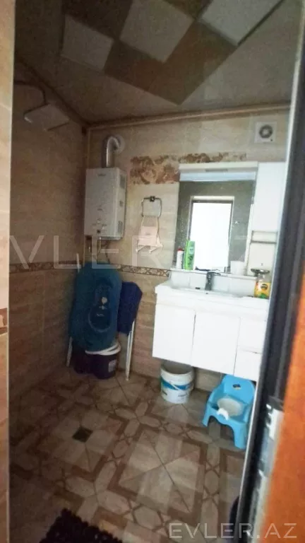 Satılır, köhnə tikili