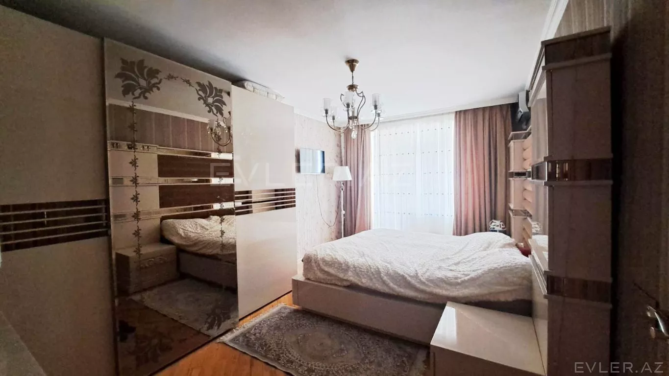 Satılır, köhnə tikili