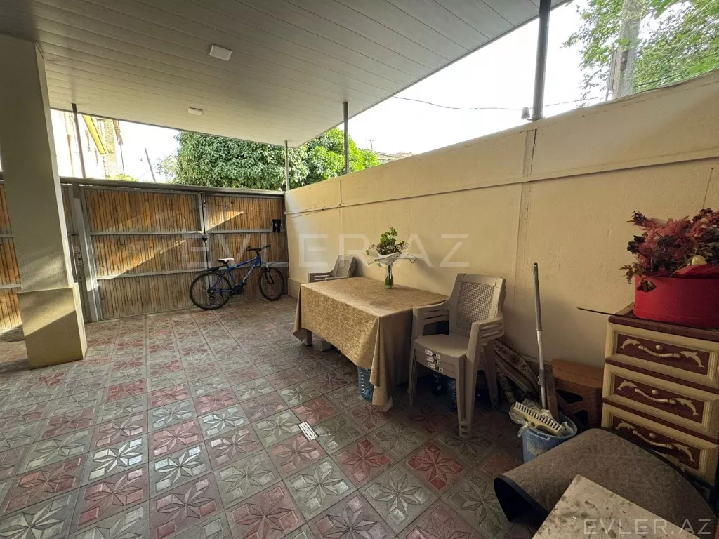 Satılır, həyət evi/villa
