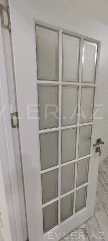 Satılır, köhnə tikili
