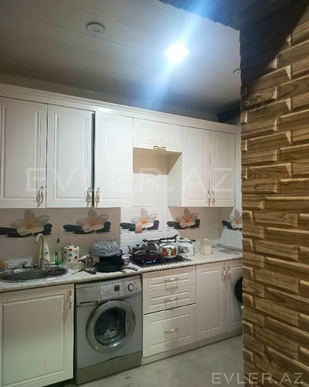 Satılır, həyət evi/villa
