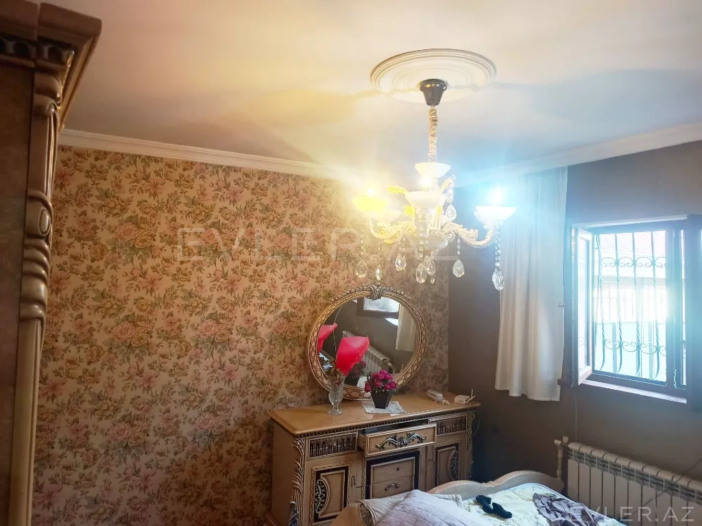 Satılır, həyət evi/villa