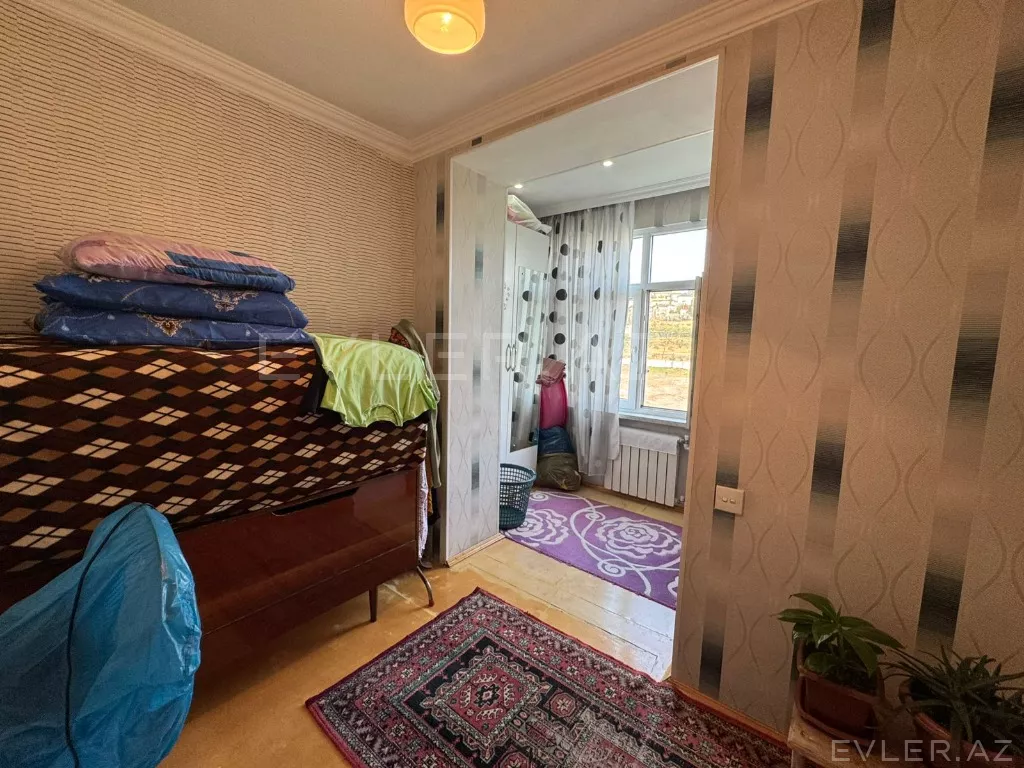 Satılır, köhnə tikili
