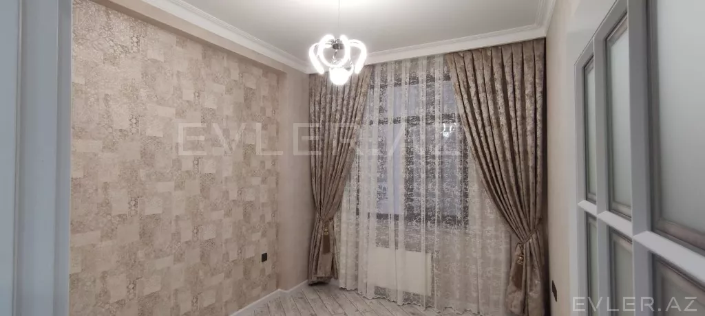 Satılır, köhnə tikili
