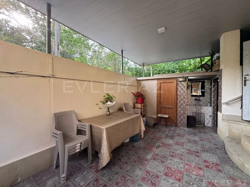 Satılır, həyət evi/villa