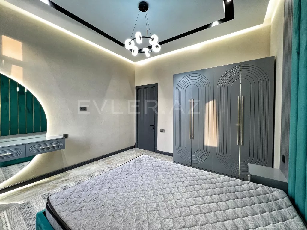 Satılır, həyət evi/villa