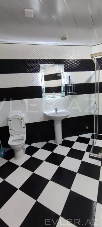 Satılır, köhnə tikili