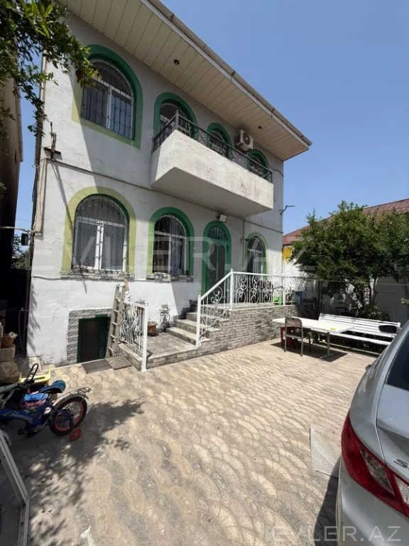 Satılır, həyət evi/villa