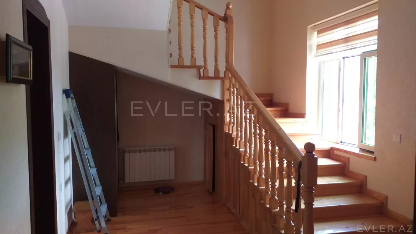 Satılır, həyət evi/villa