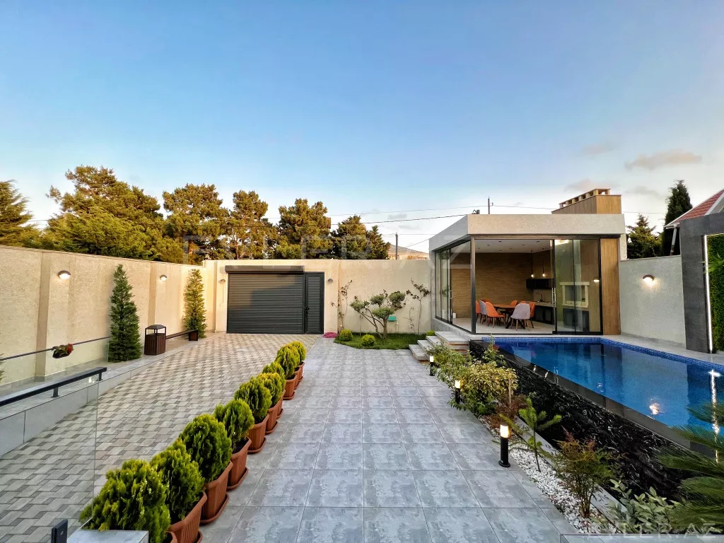 Satılır, həyət evi/villa