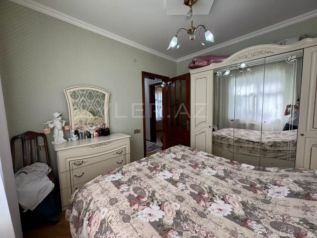 Satılır, həyət evi/villa