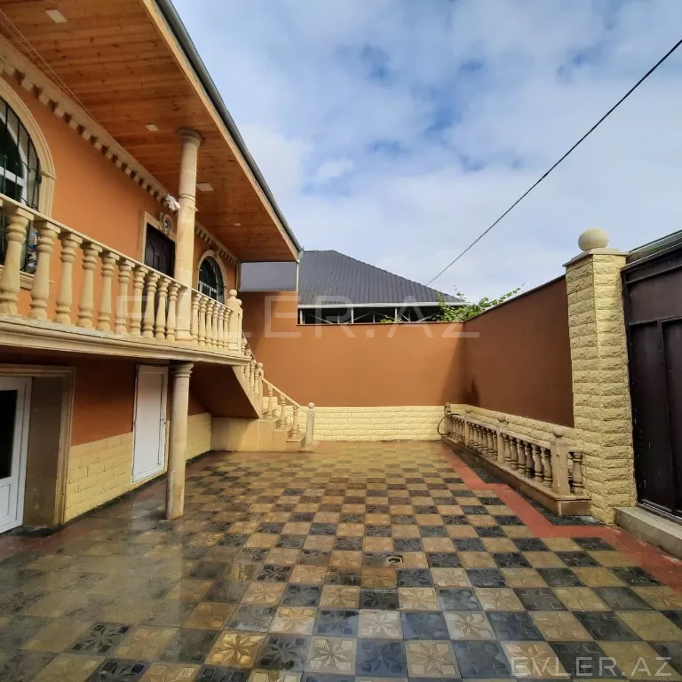 Satılır, həyət evi/villa