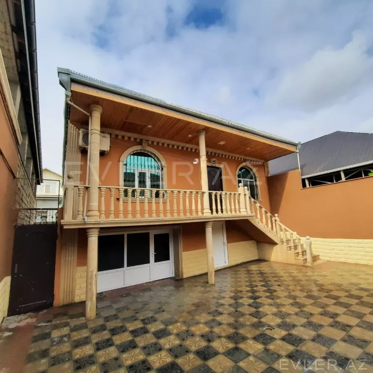 Satılır, həyət evi/villa