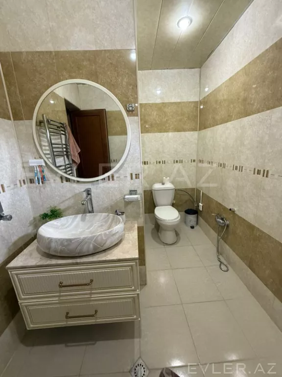 Satılır, həyət evi/villa