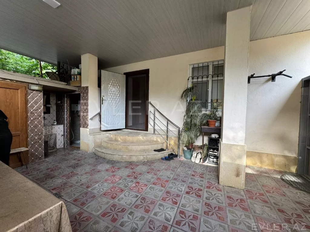 Satılır, həyət evi/villa
