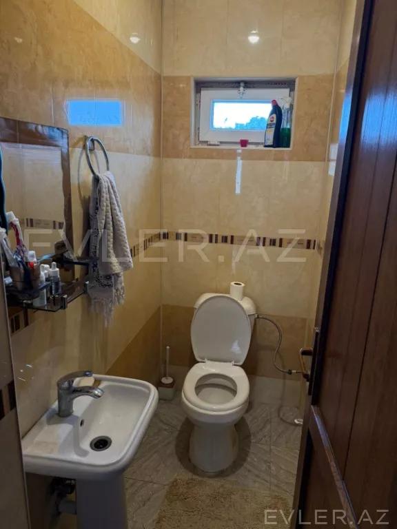 Satılır, həyət evi/villa
