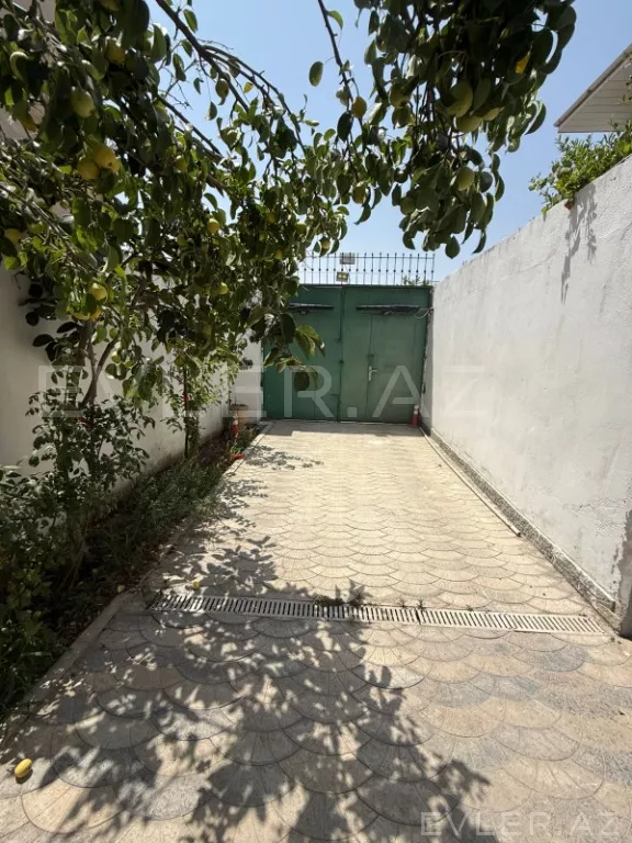 Satılır, həyət evi/villa