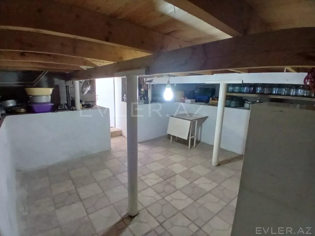 Satılır, həyət evi/villa