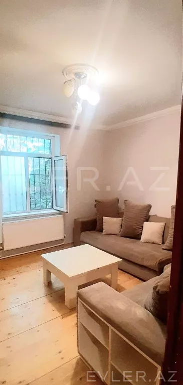 Satılır, həyət evi/villa