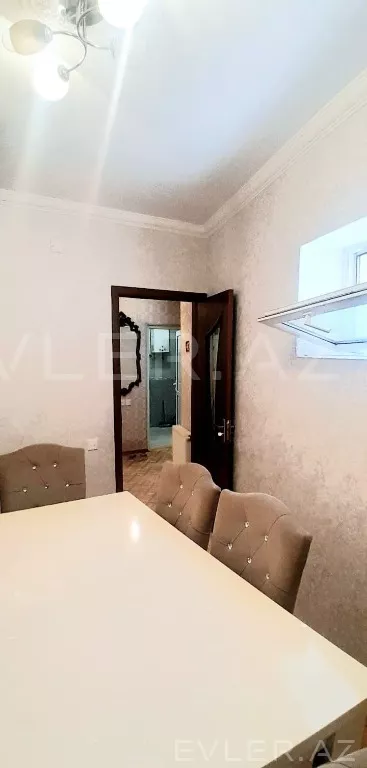 Satılır, həyət evi/villa