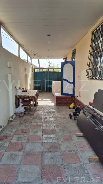 Satılır, bağ evi