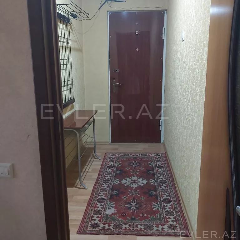 Aylıq, köhnə tikili