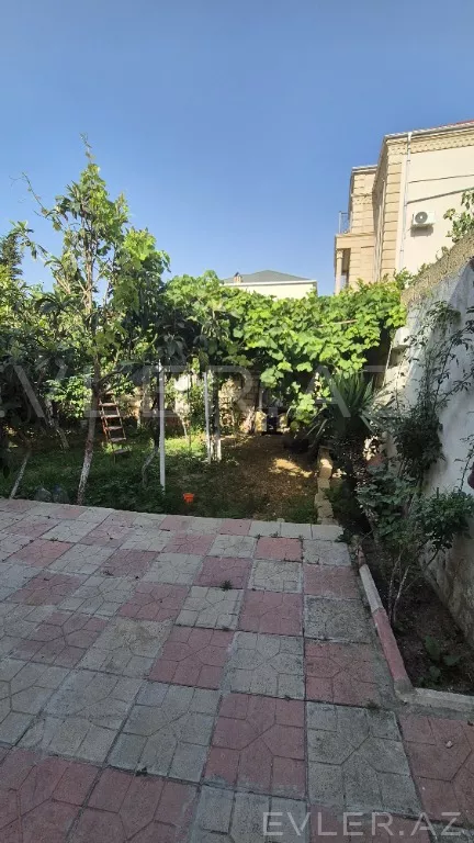 Satılır, bağ evi