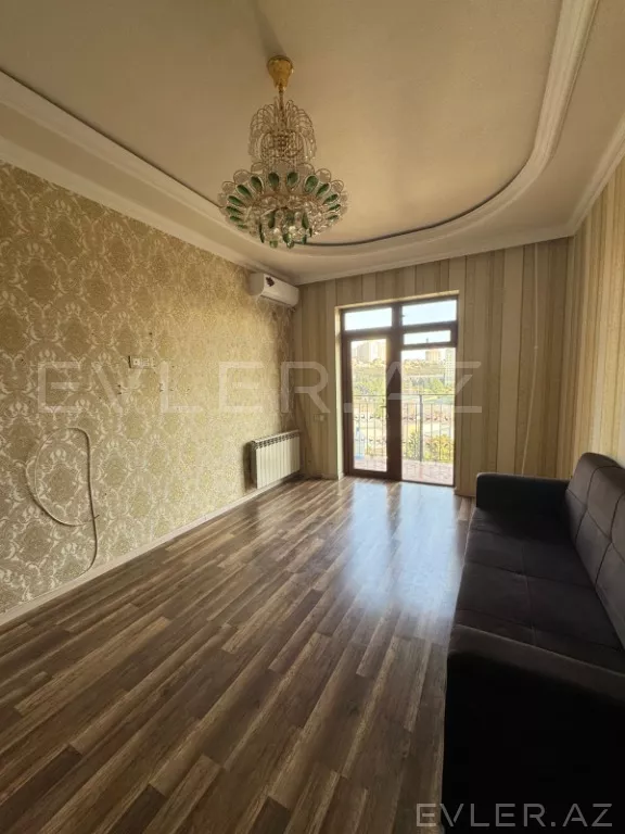 Aylıq, köhnə tikili
