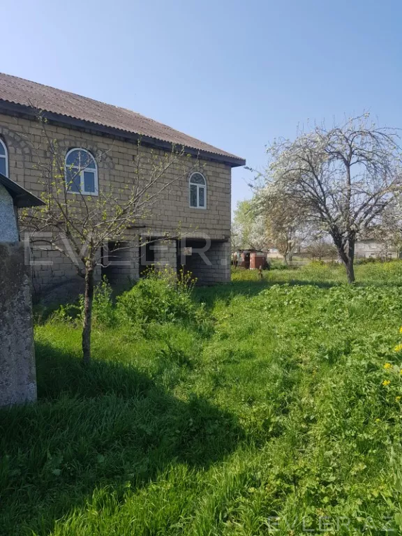 Satılır, həyət evi/villa