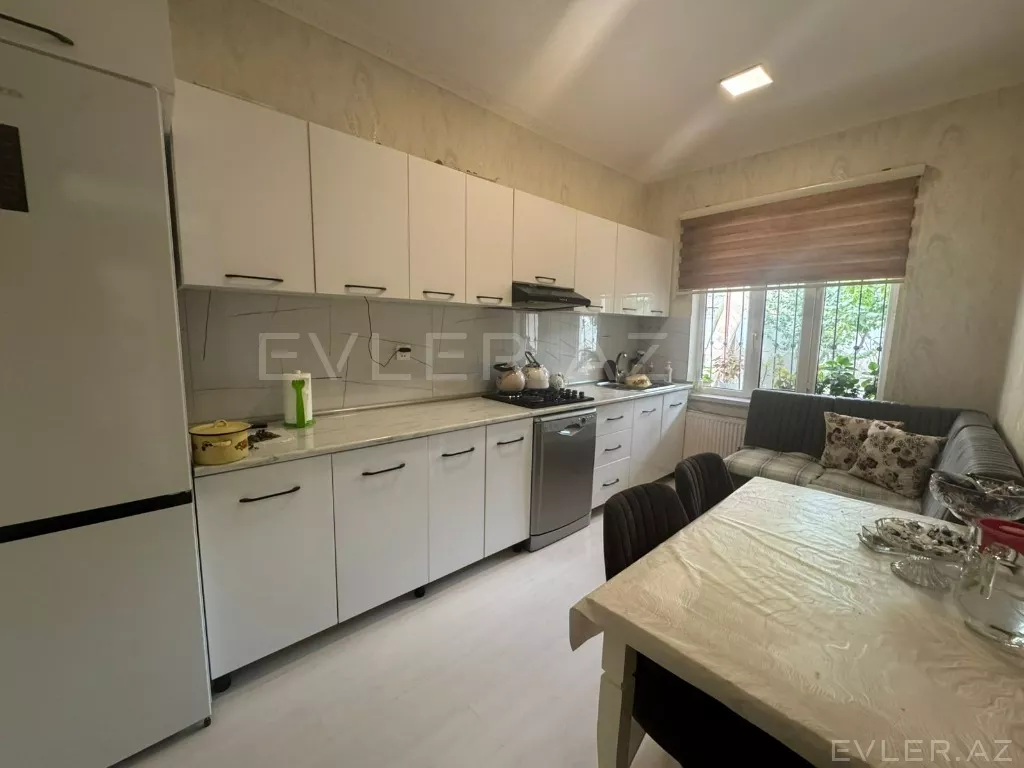 Satılır, həyət evi/villa