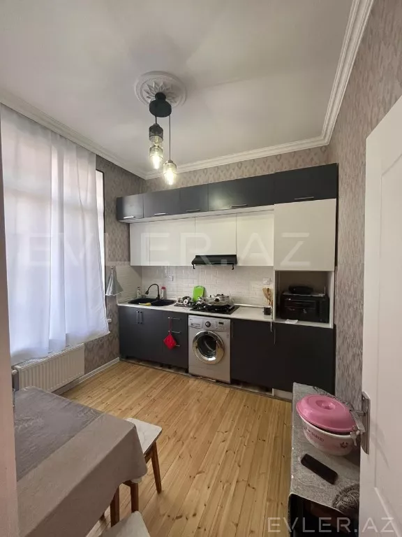Satılır, həyət evi/villa