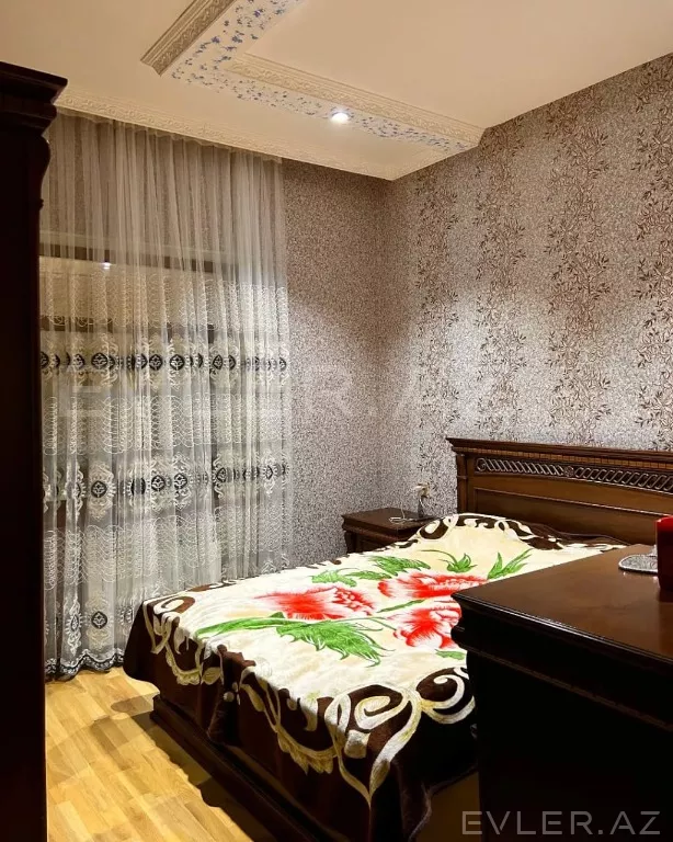 Satılır, həyət evi/villa