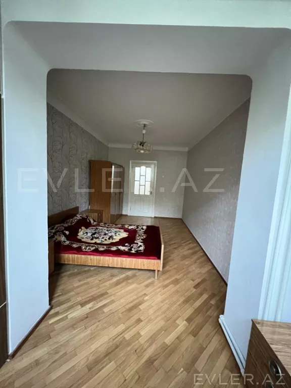 Satılır, köhnə tikili